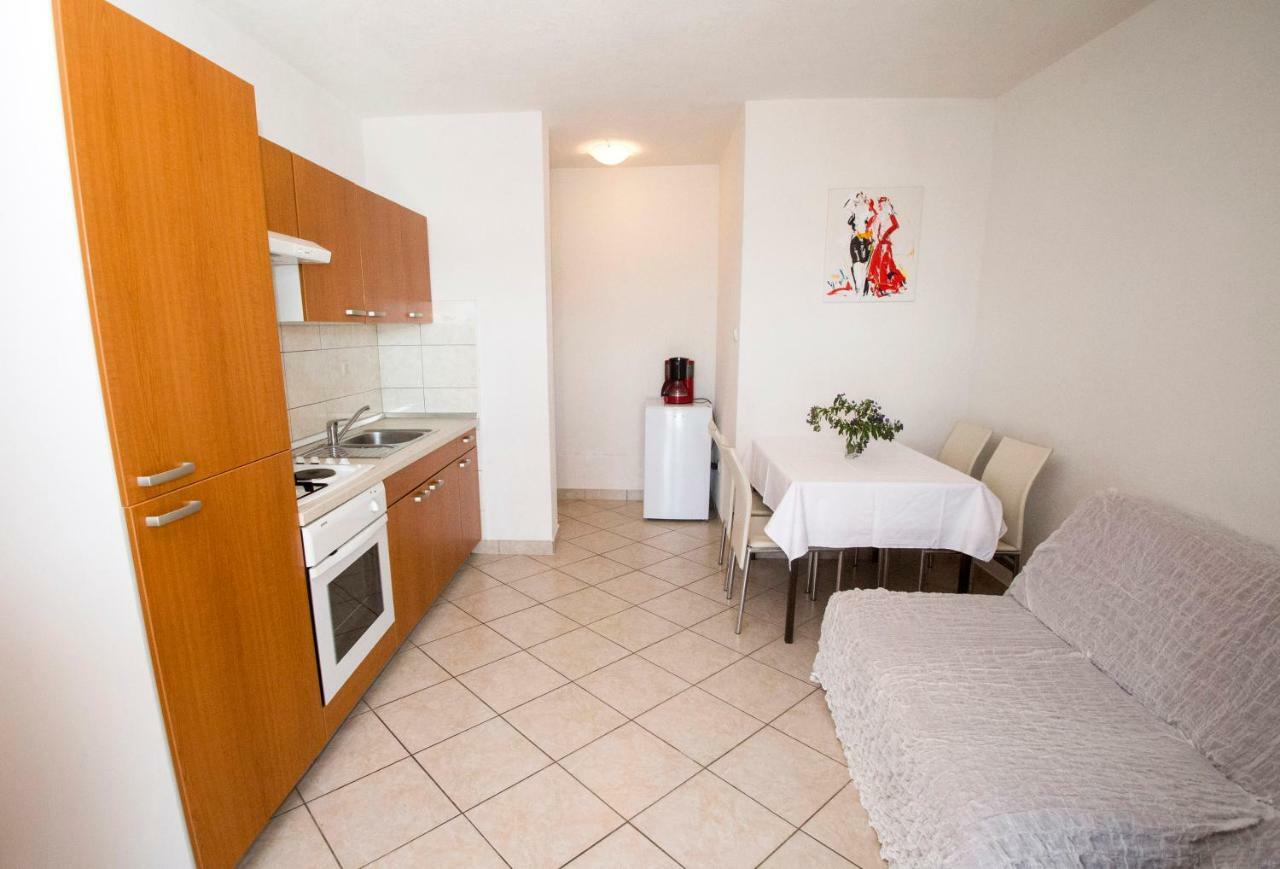 Apartments Bozenka 克勒克 外观 照片