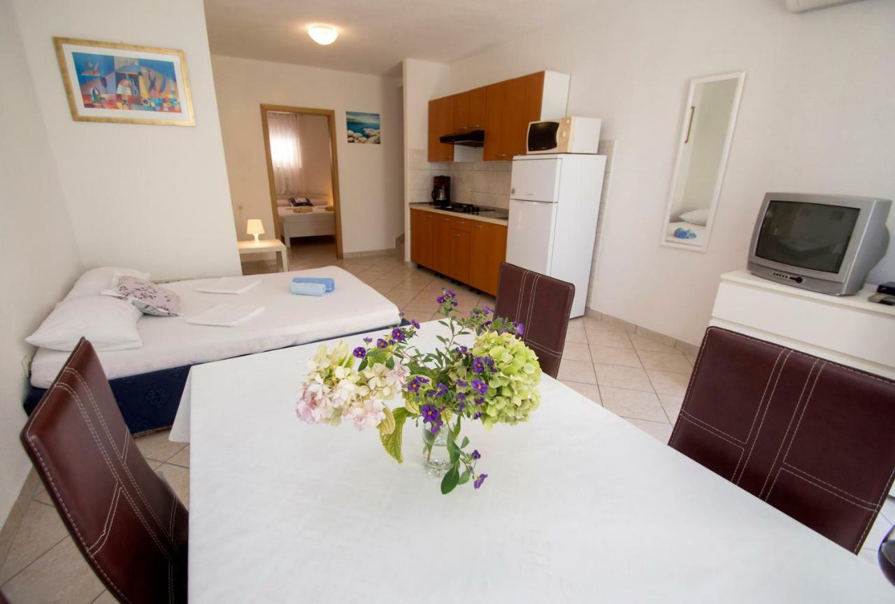 Apartments Bozenka 克勒克 外观 照片